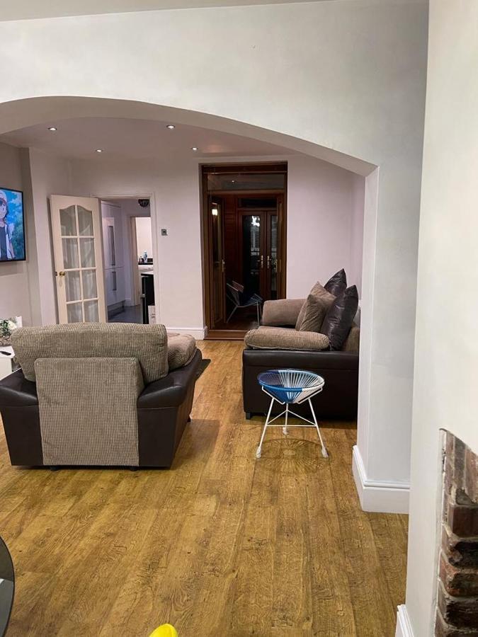 Green Villa Hickleton Екстер'єр фото